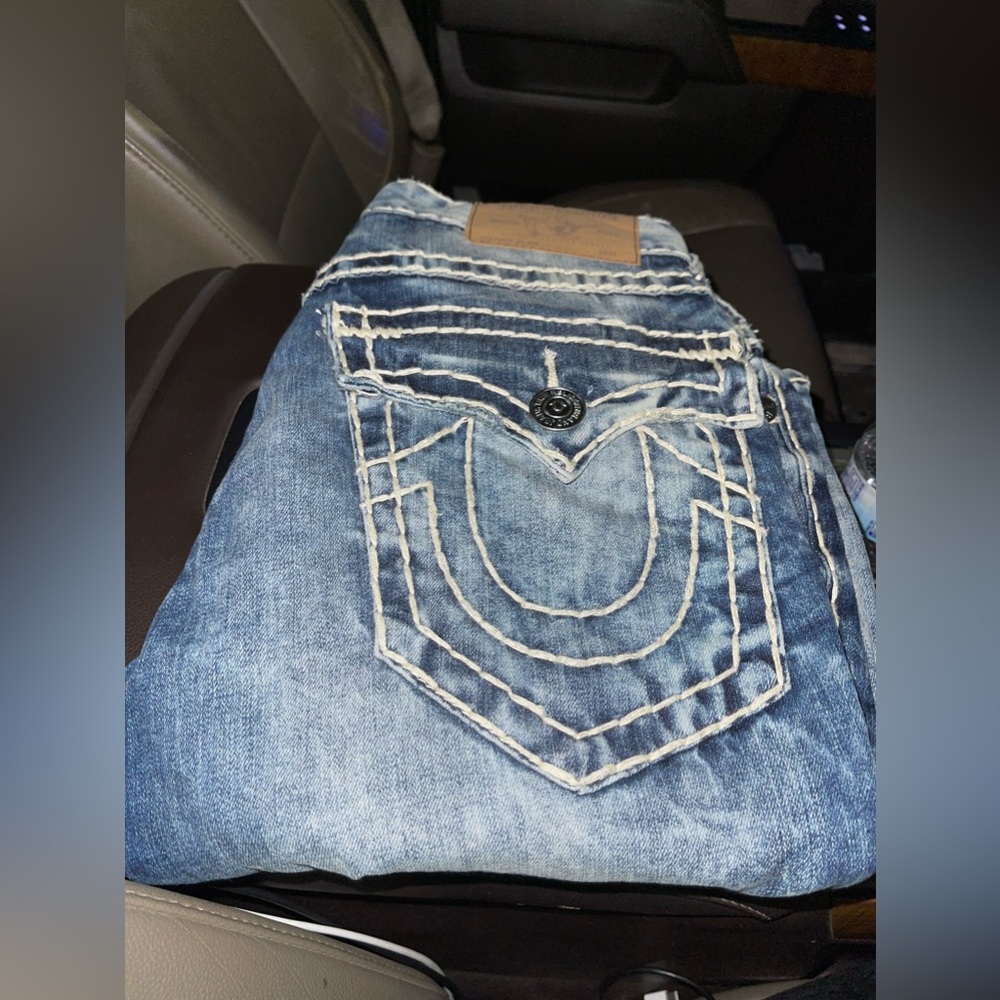 TRUE RELIGION JEANS